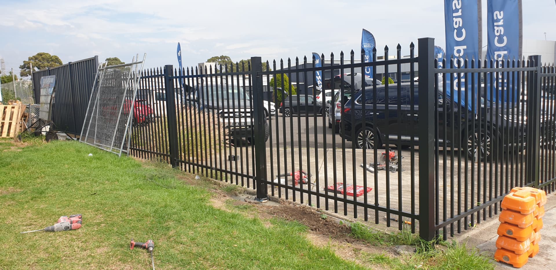 Metal security fence installation Melbourne