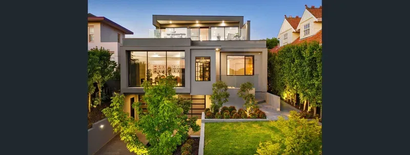 Acrylic render refresh on Ivanhoe home before listing photos